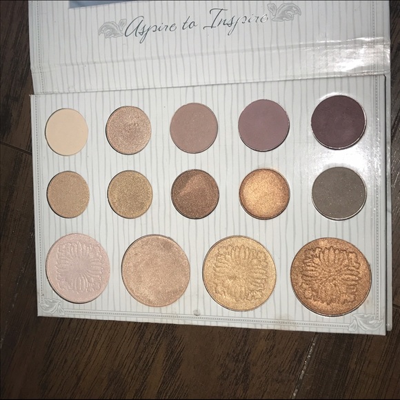 Carli Bybel palette - Picture 4 of 4